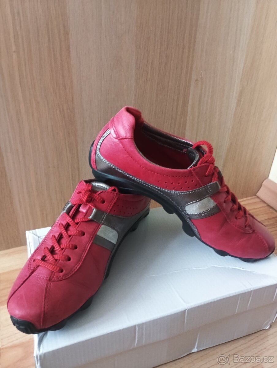 Dámské kožené boty ECCO- nenošené, vel. 38