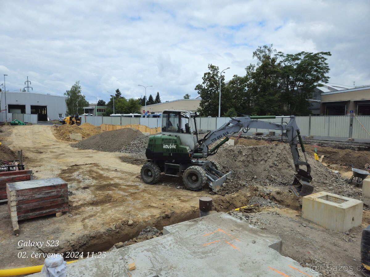 Minibagr kolový libra