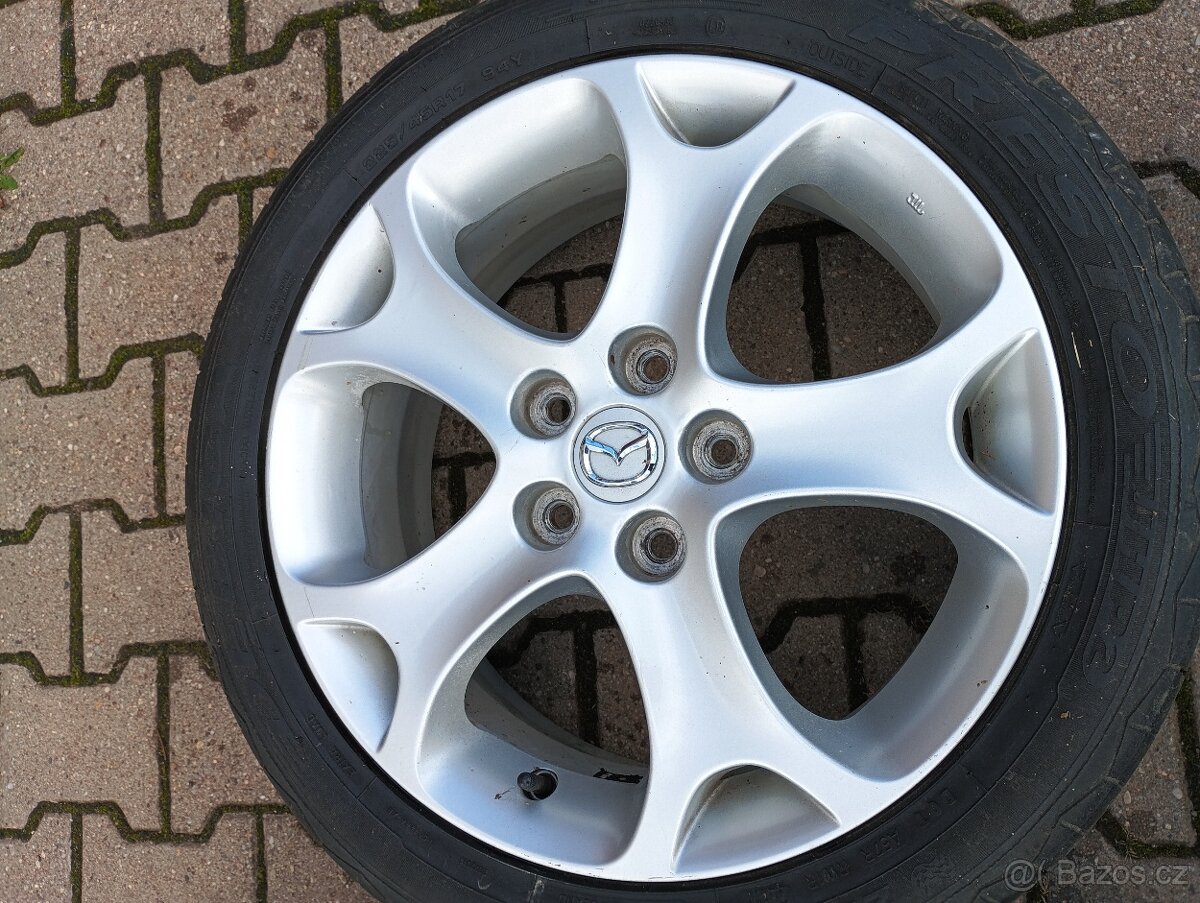 Kola Mazda 3 a 5 R17
