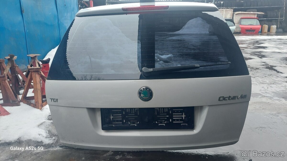 Zadni víko Octavia 2 kombi