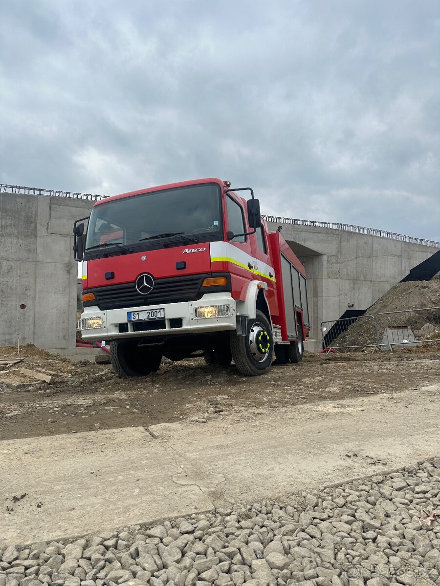 Hasičské vozidlo zn. Mercedes Atego 4x4