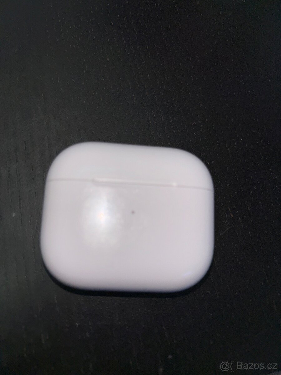 Apple Airpods 3 s Magsafe pouzdrem