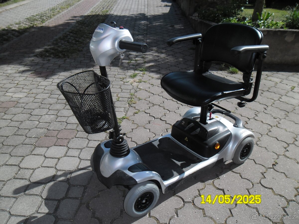 Elektrický vozík pro seniory