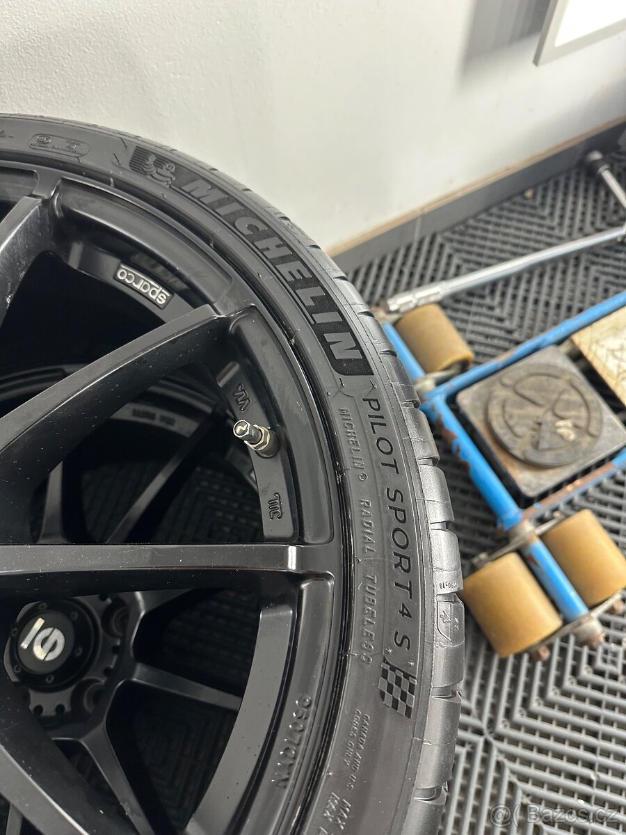 2ks Michelin Pilot Sport 4S 235/35/19