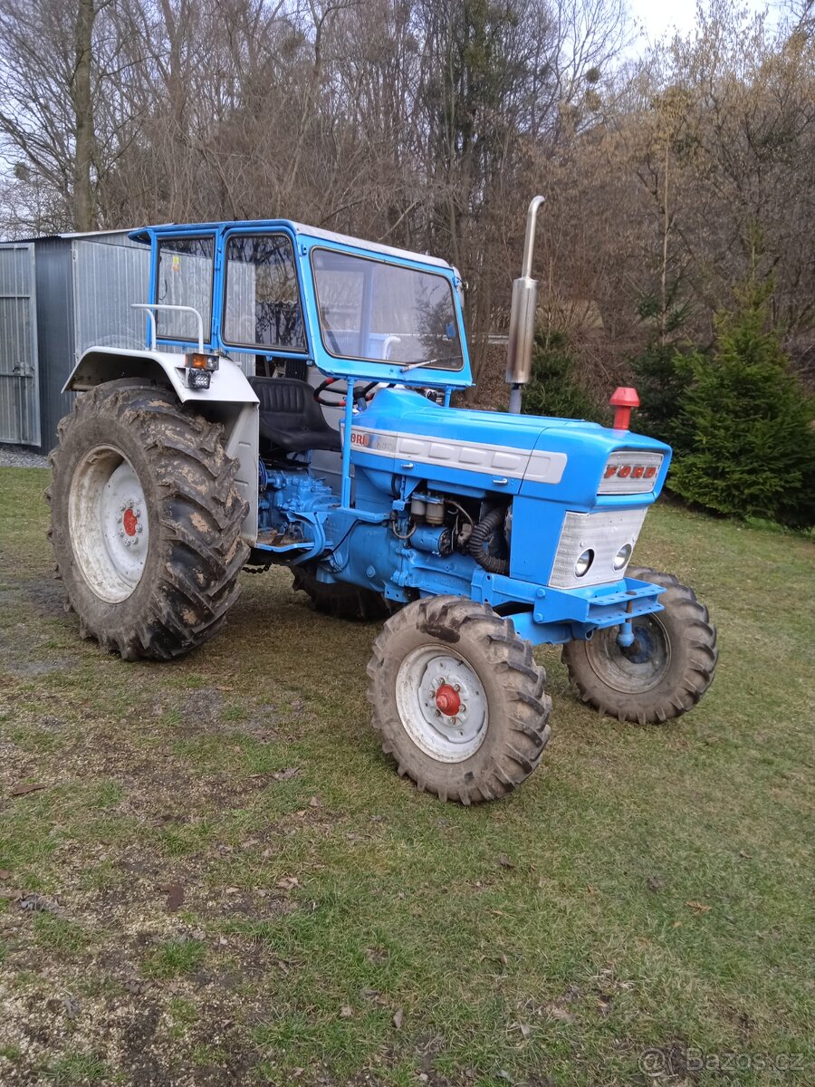Traktor Ford 4000