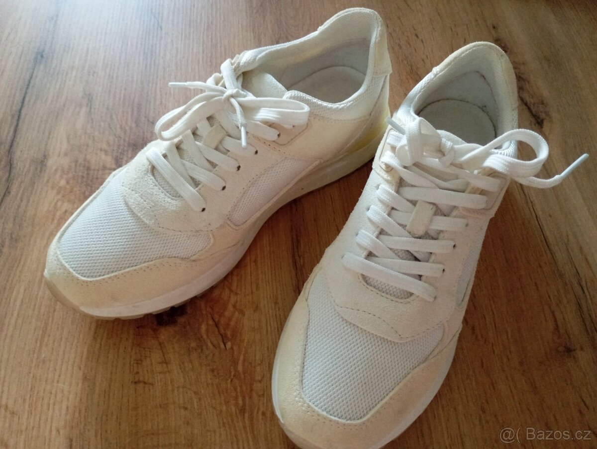 Boty sneaker z velurové kůže vel.39