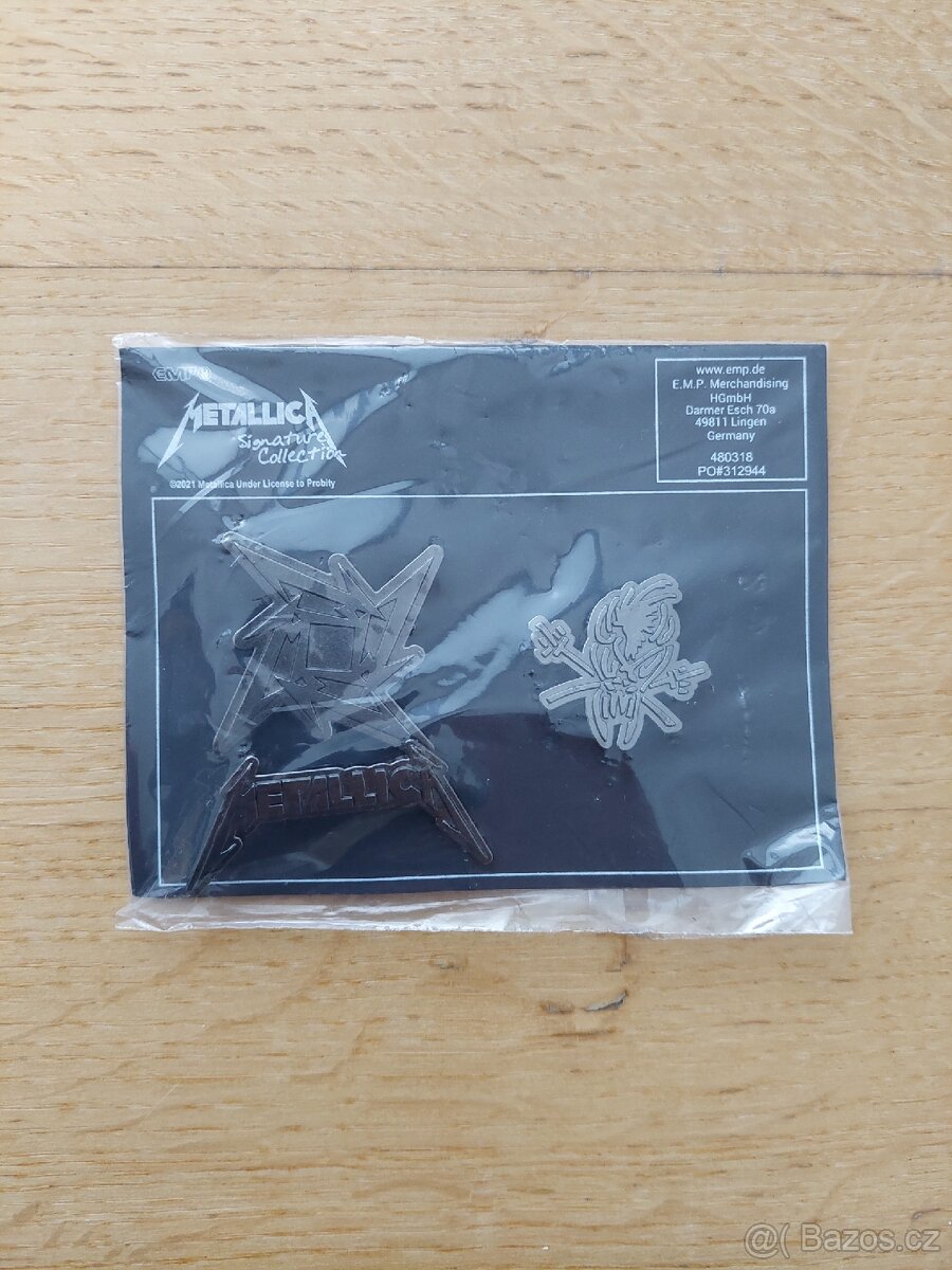3x odznak EMP Metallica Signature Collection