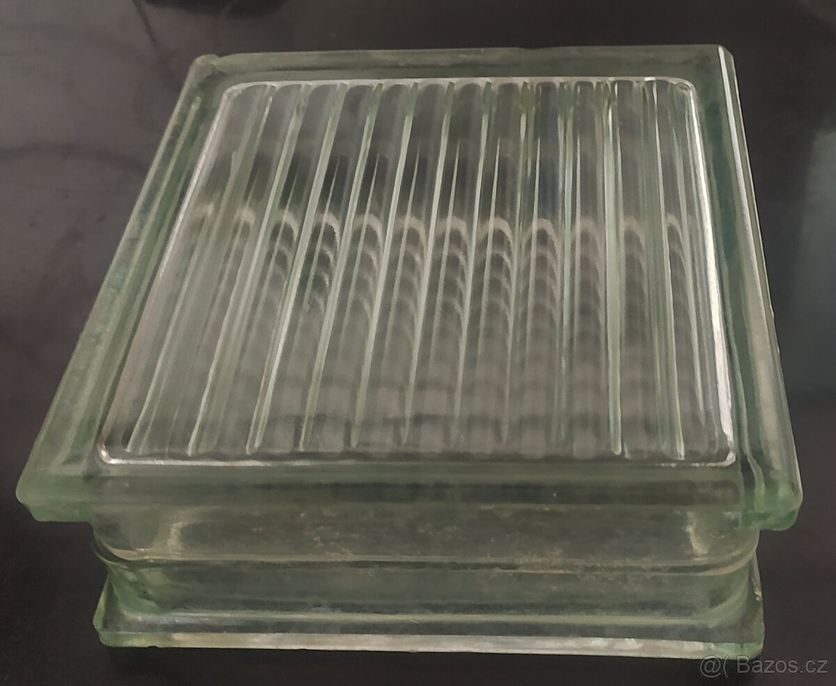 Luxfery 19cm x19cm x8cm