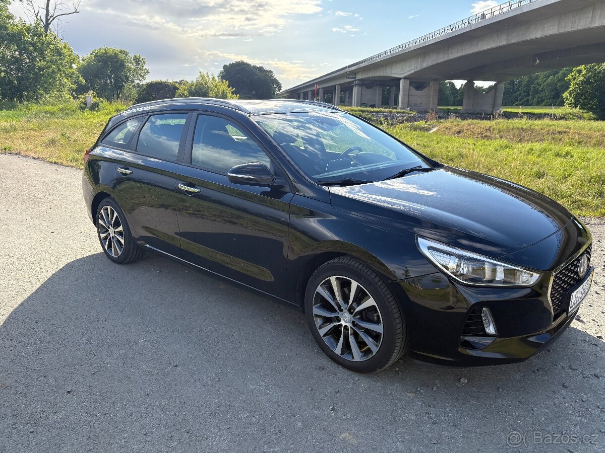 Hyundai i30, 1.6 CRDI 100kw, 1.majitel.