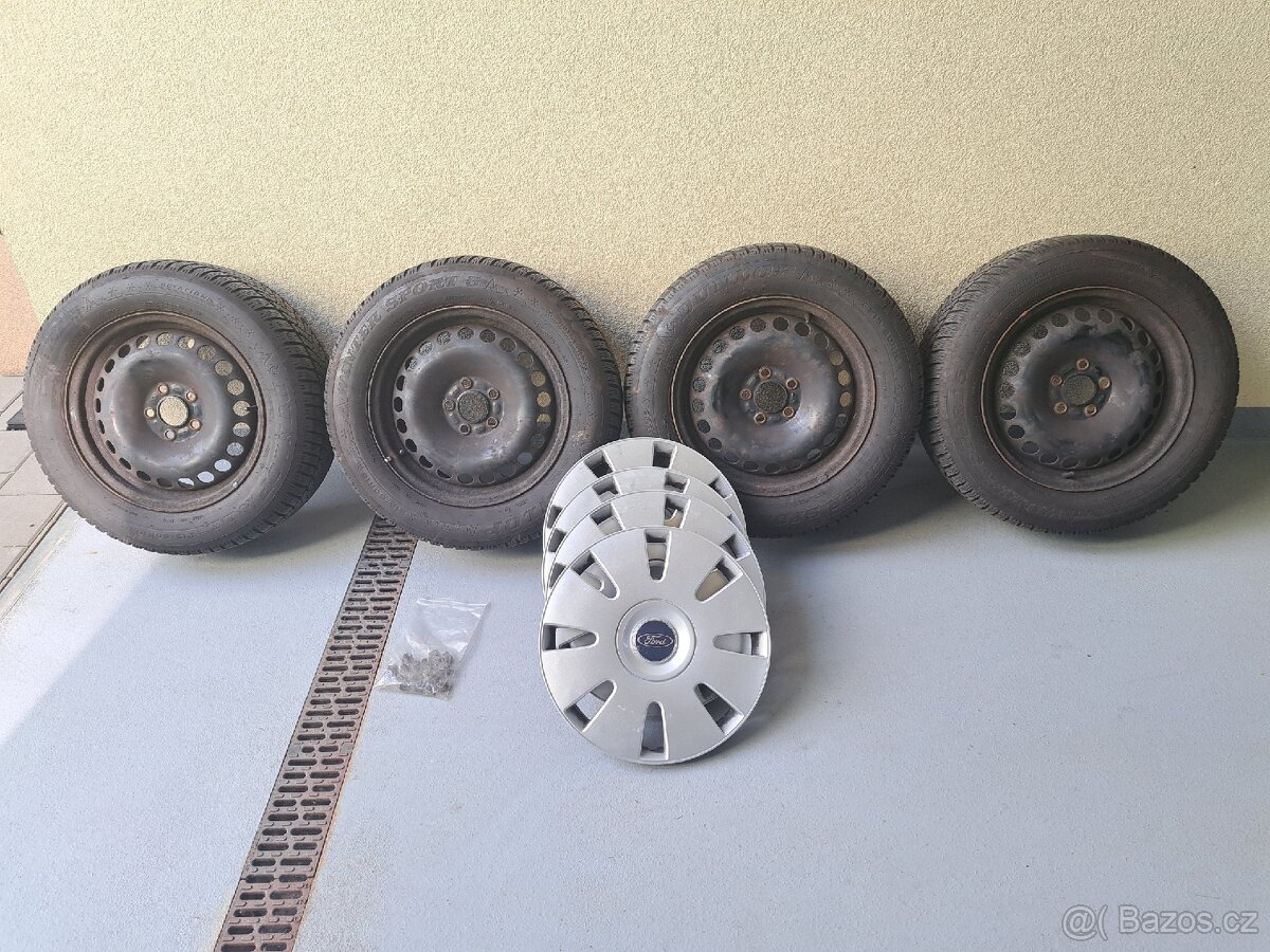 Prodám kola Ford S-max, zánovní zimní pneu Dunlop 215/60/16