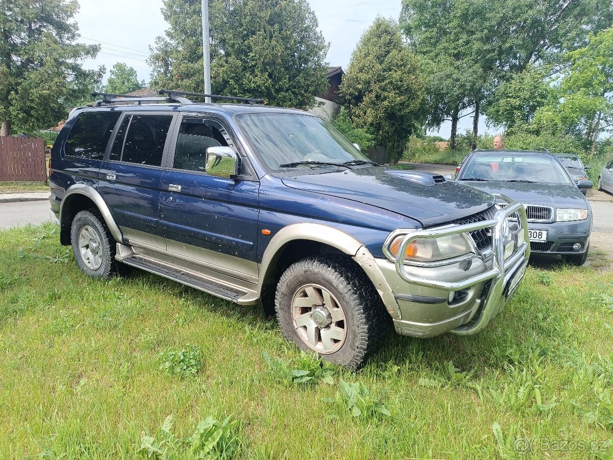 Mitsubishi Pajero Sport 2.5td
