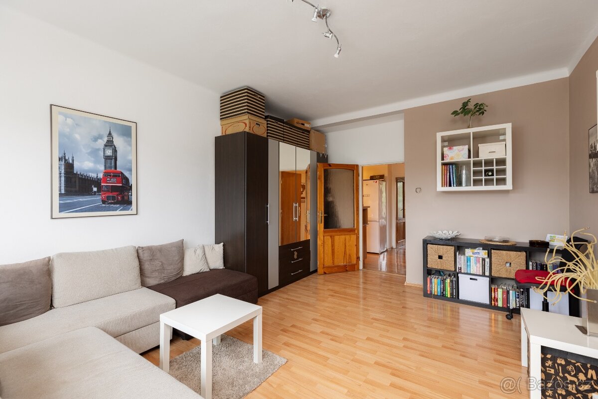 Pronájem bytu 2+1 55 m² - Černokostelecká