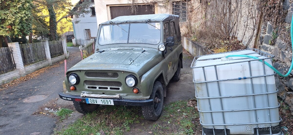 UAZ 469