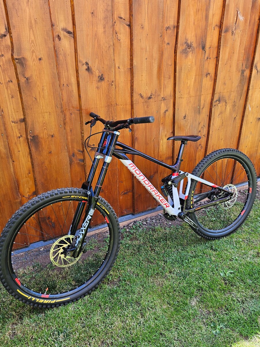 Mondraker summum DH