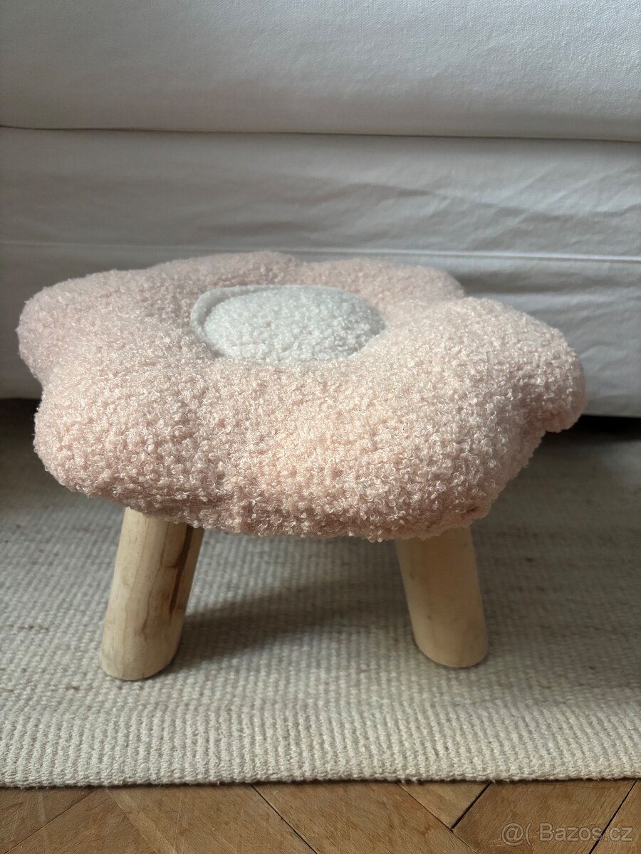 Dětská dřevěná stolička kytička Sinsay home
