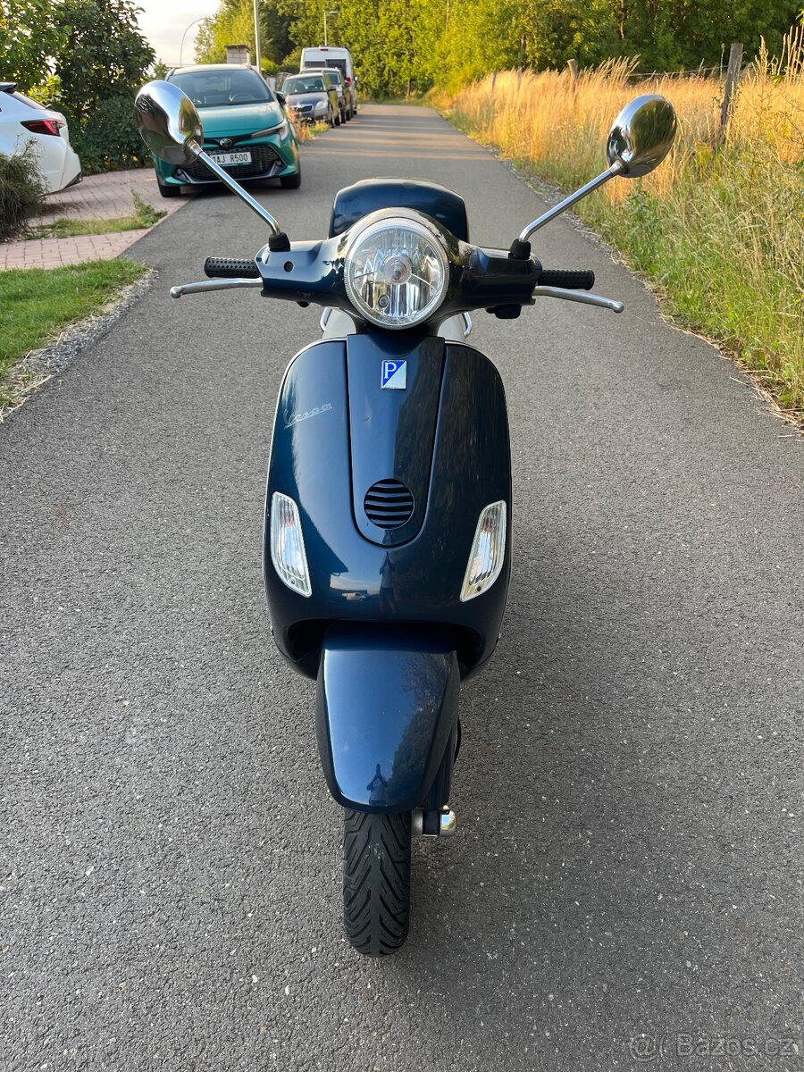 Vespa LX 125