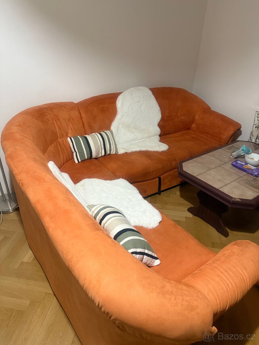 Rohová rozkládací sedačka s křeslem