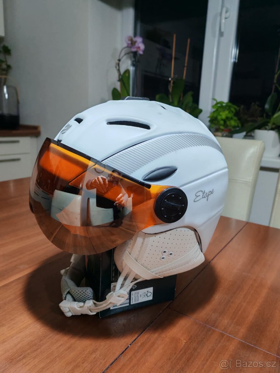 Lyžařská helma, dámská vel 55-58 cm Etape