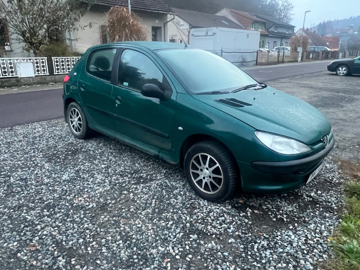 Prodam peugeot 206 1.1 benzín