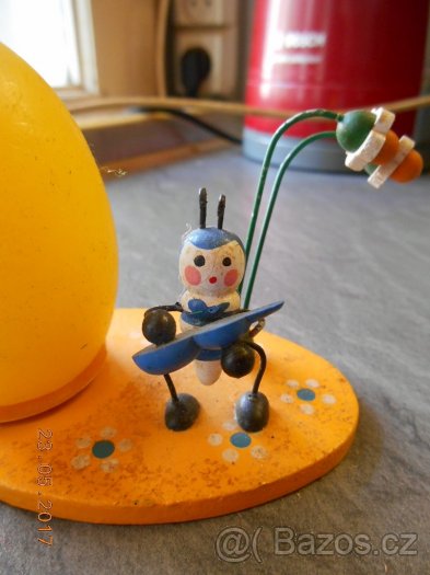 DŘEVĚNÁ DEKORACE - SVÍCEN MRAVENEC