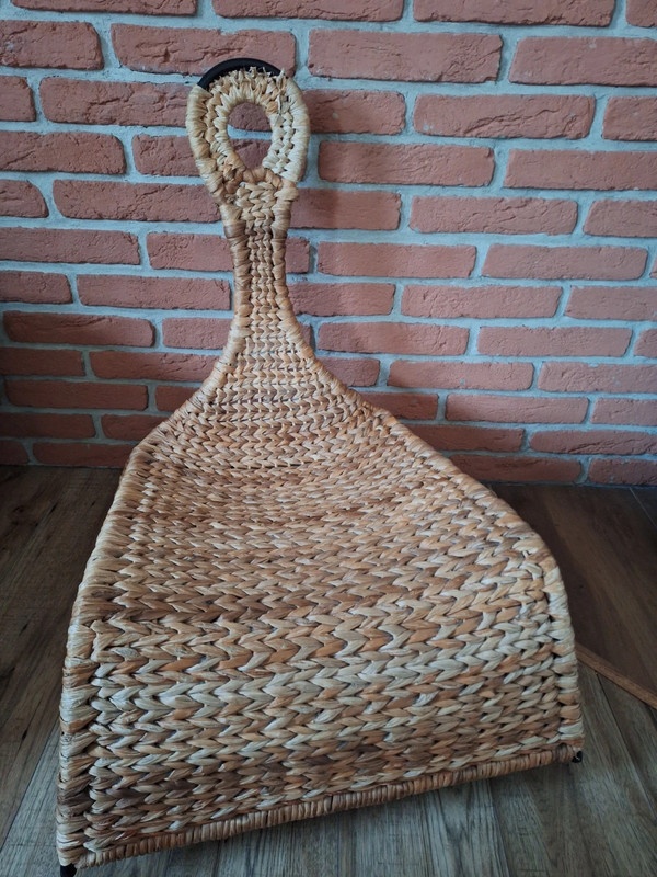 Proutěné houpací křeslo