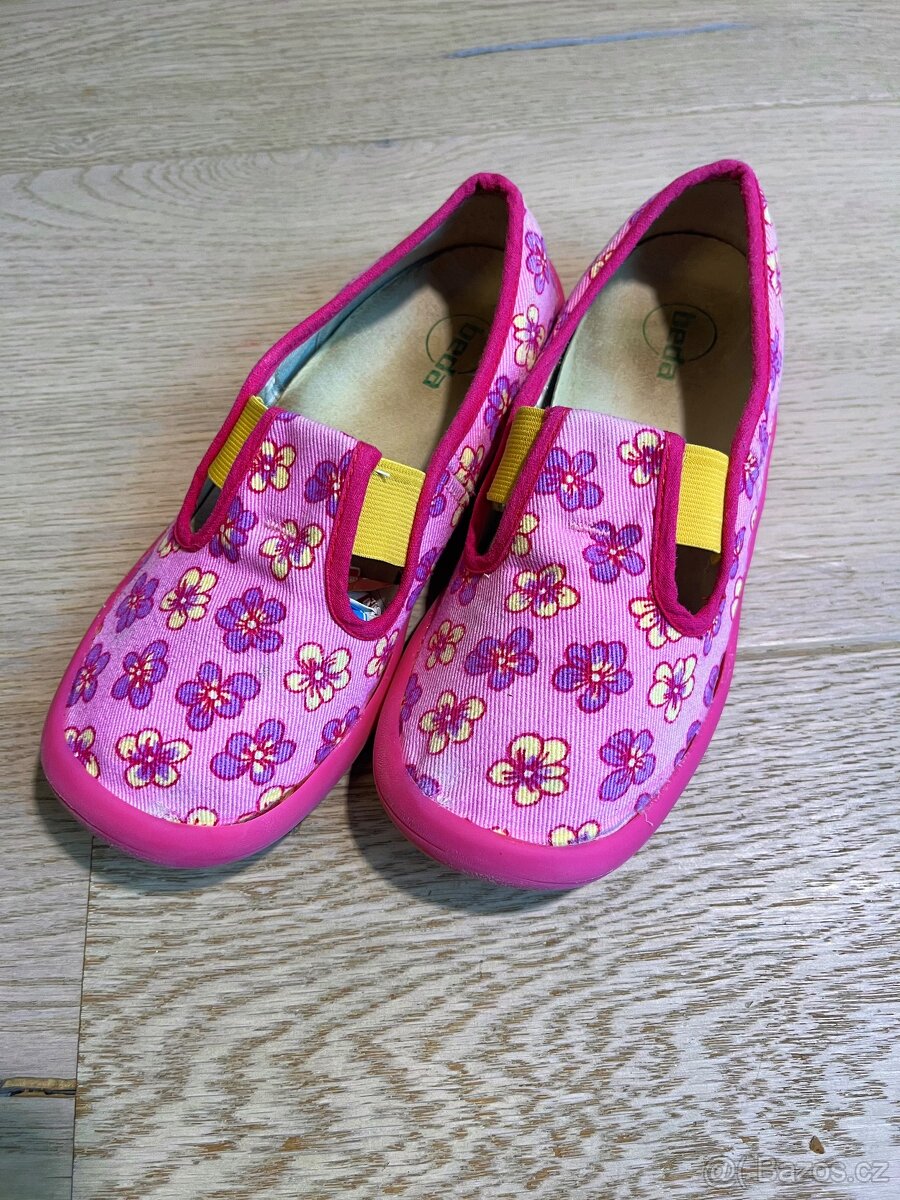Papuče dívčí vel. 31