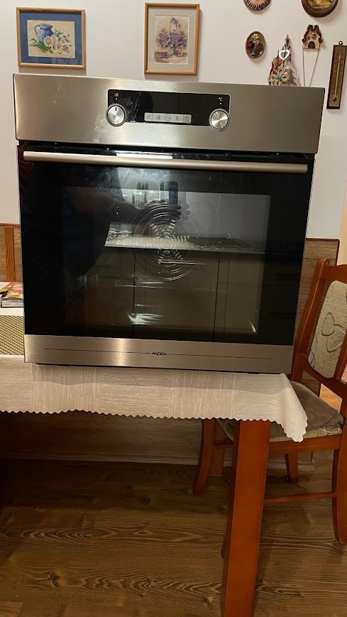 Prodám vestavnou troubu a myčku