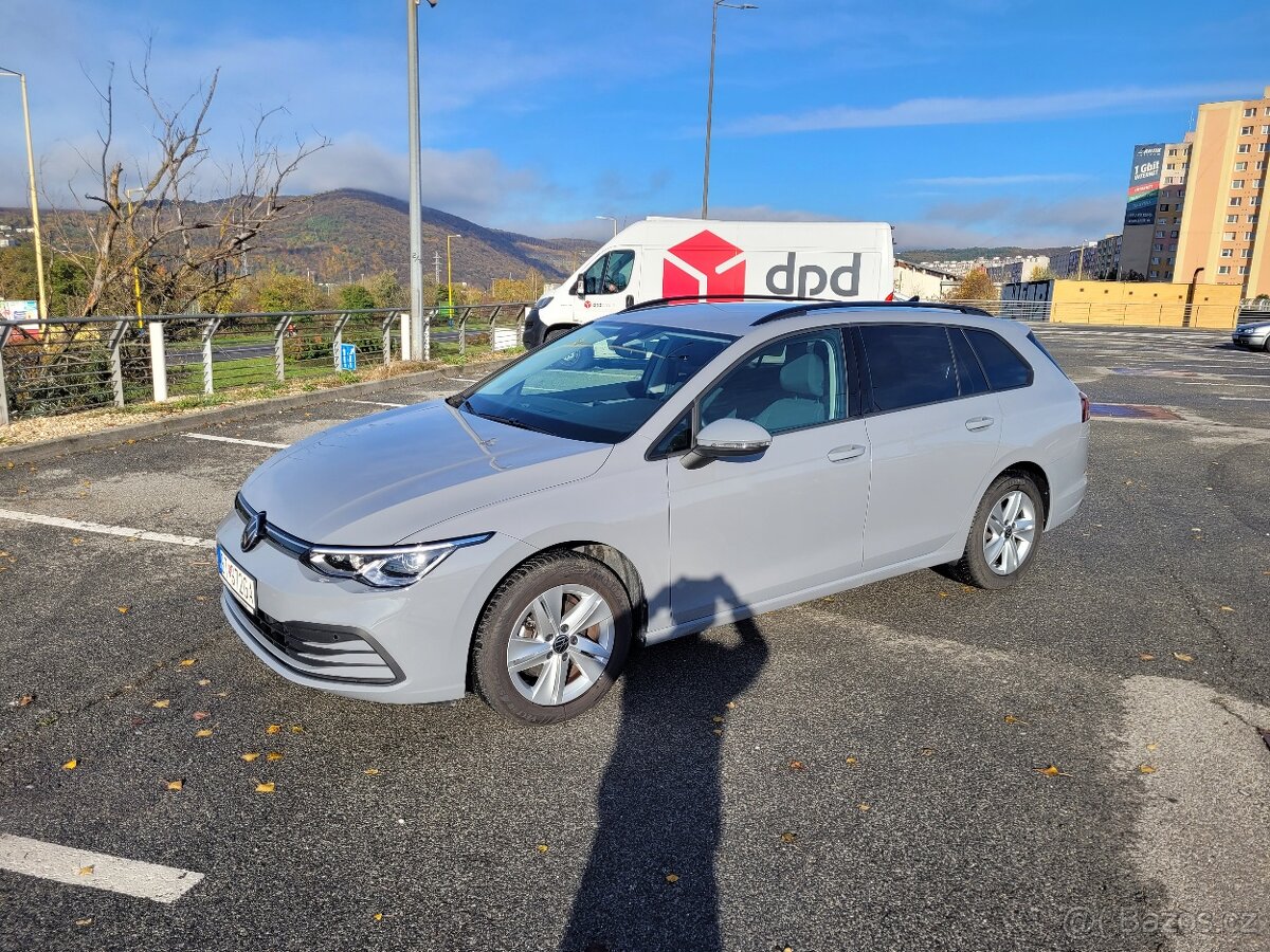 Vw golf VIII 8/2022 CNG , v záruke , len 17tis km