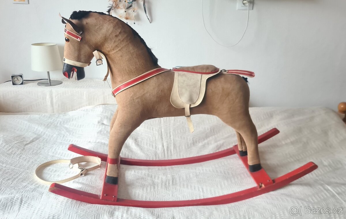 Dětský starožitný houpací kůň