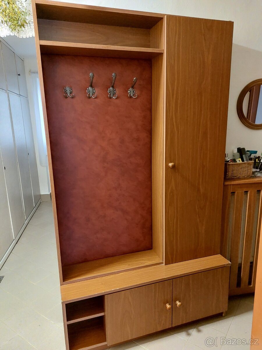 Předsíňová stěna
