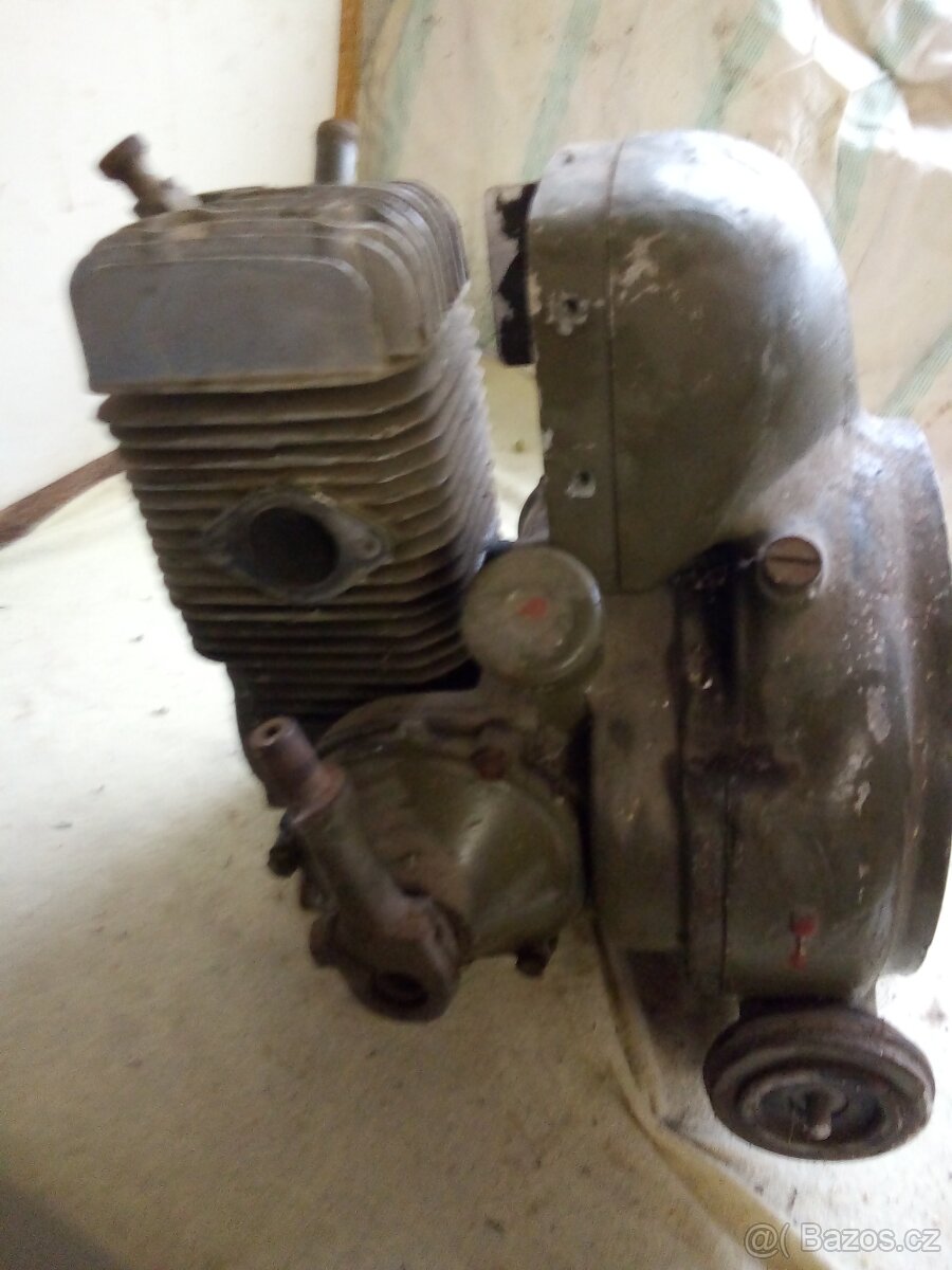 motor z voj.centrály