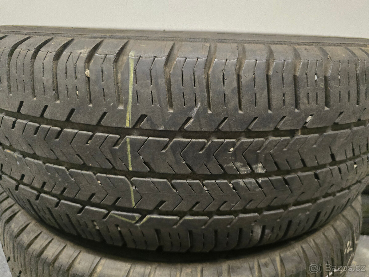 215/65R16 106/104T, Michelin, AGILIS 51 - sada gum