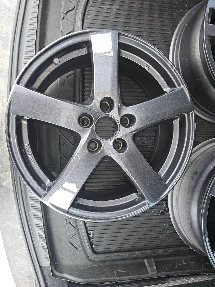 Litá kola Alutec 5 x 112 17"