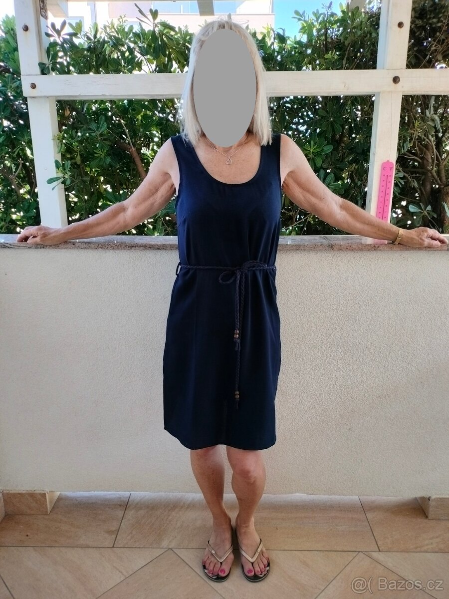 Dámské letní šaty na ramínka tmavomodré