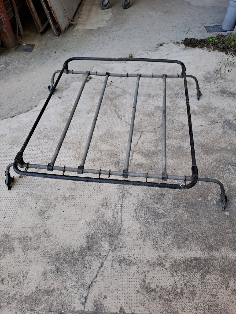 Retro zahrádka na auto