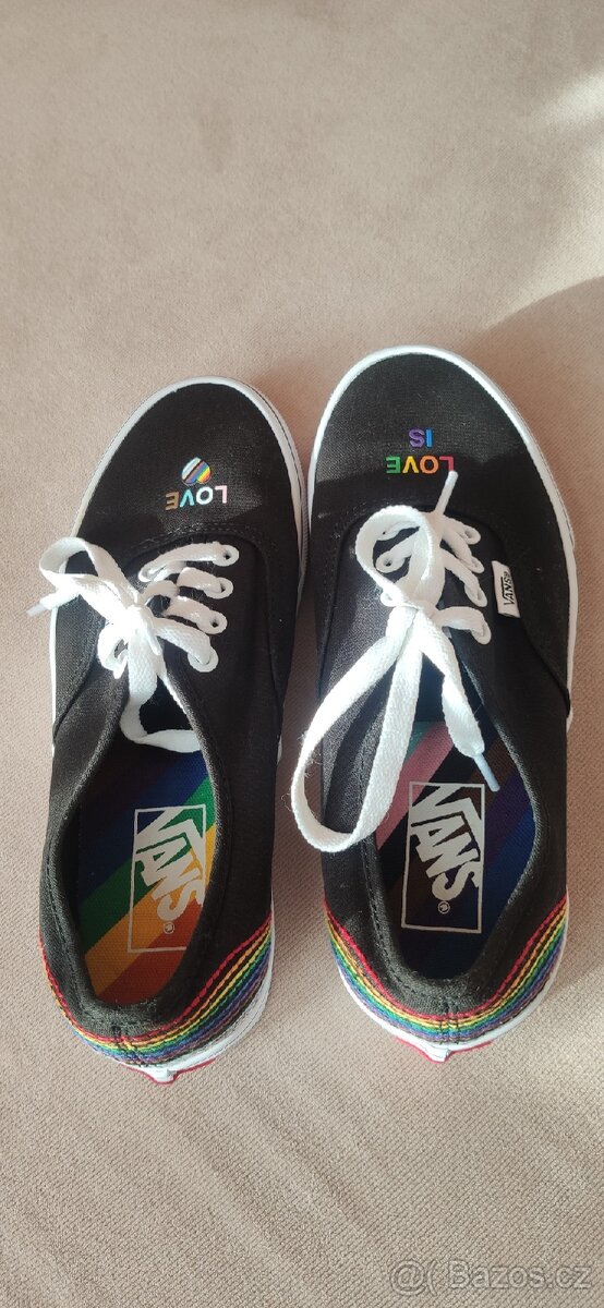 VANS love is love