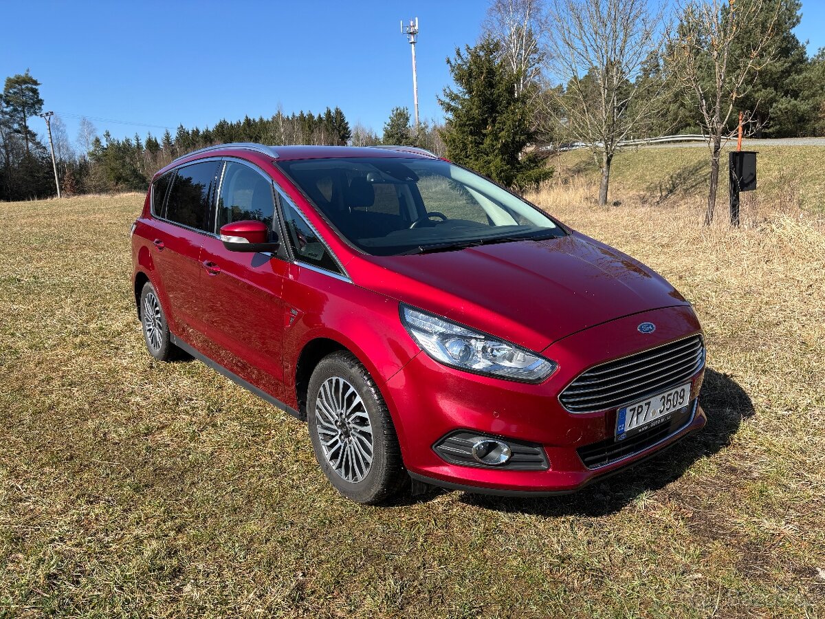Ford S-MAX, 7 míst TITANIUM 1,5 EcoBoost