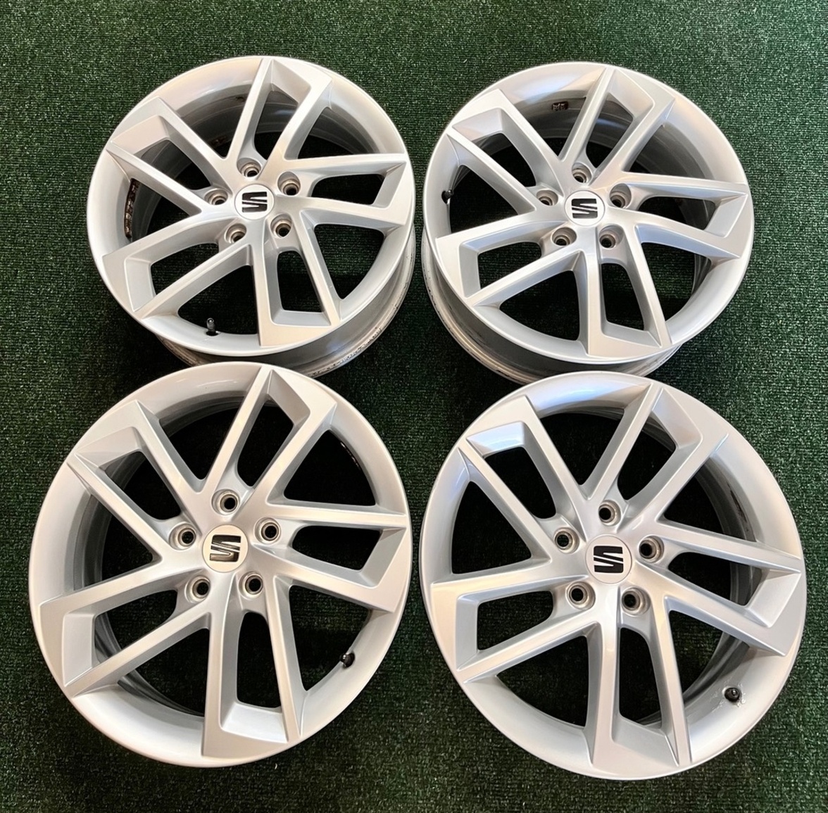 5x112 R17 Originál SEAT Leon III - 2018