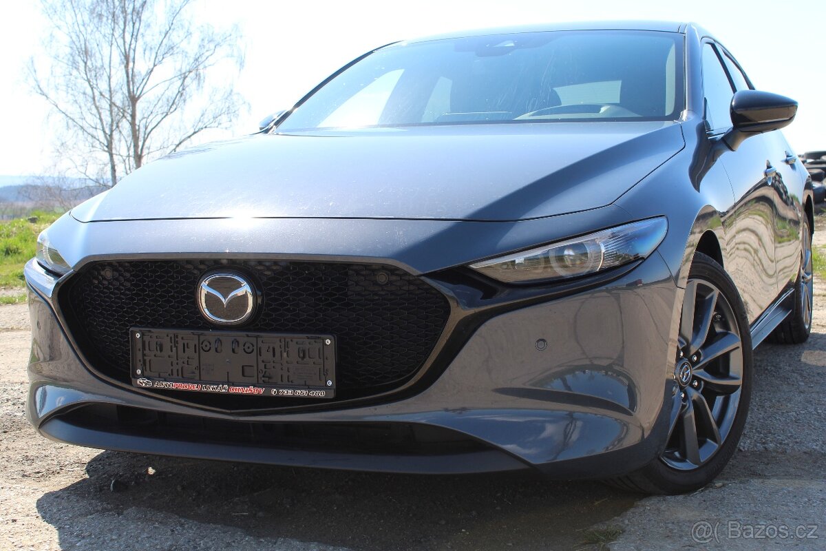 Mazda 3 2.0i 90Kw 1.majitel 59000km servis Mazda 360°kamera