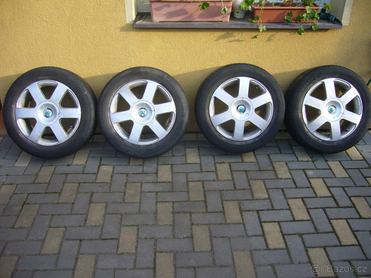 Original Skoda Octavia 16" ALU kola 5x112 VEGA 1Z0 601 025