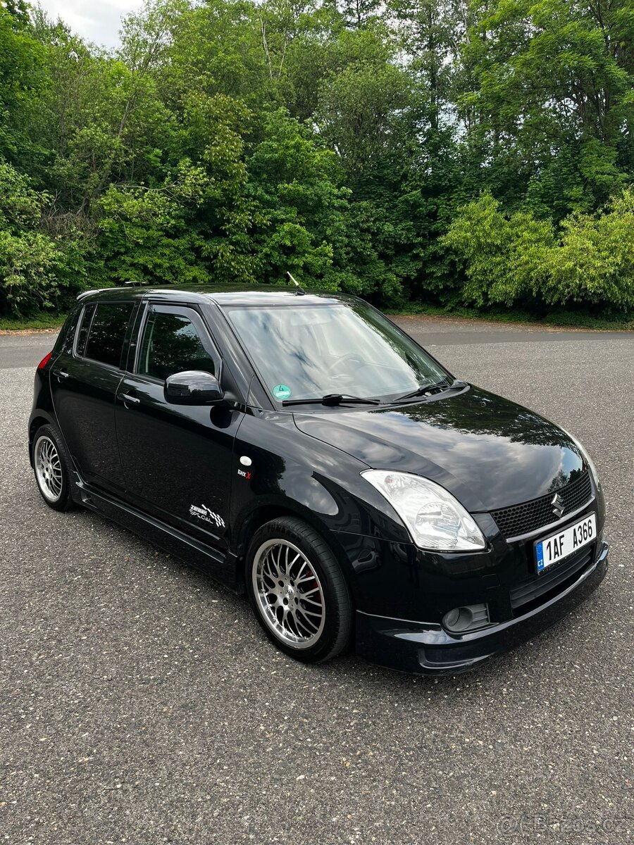 Suzuki Swift 1.3 67.5 kW TOP STAV