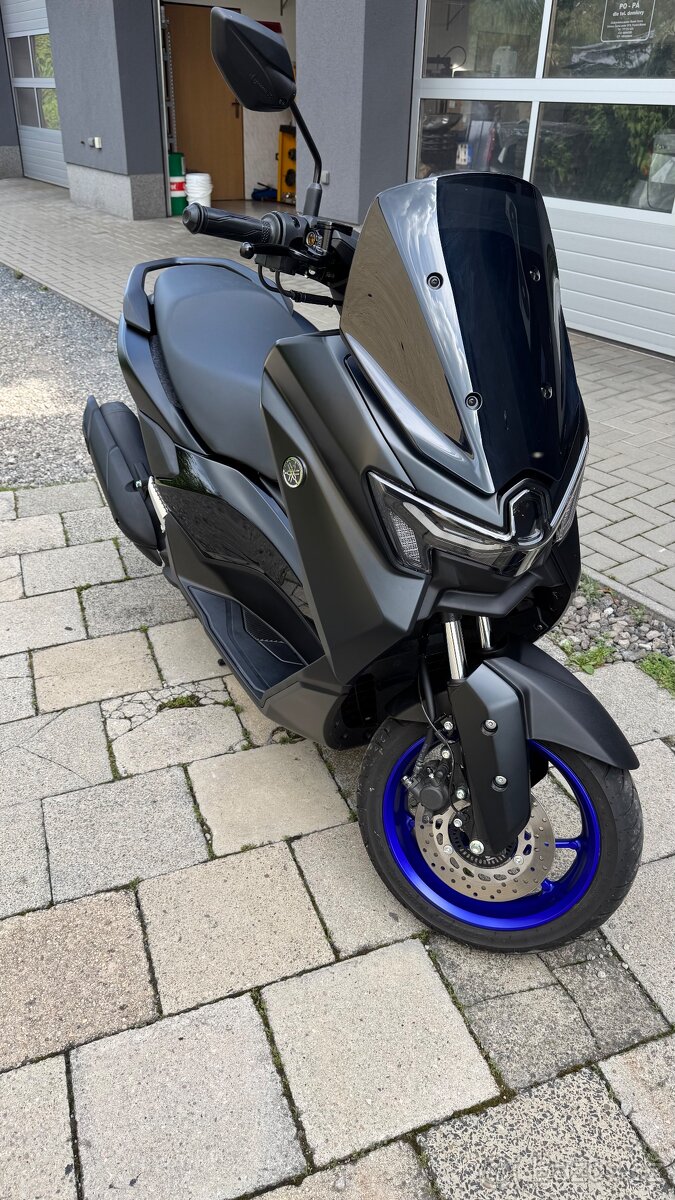 Yamaha Nmax 125 provoz 5/2025 Novinka roku 2025 naj. 1450 km