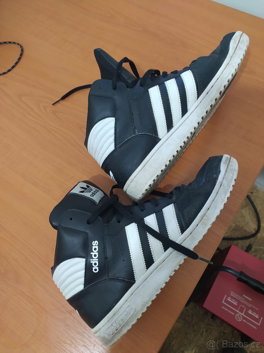 Boty ADIDAS PRO PLAY 2 velikost 10 nebo EU 44