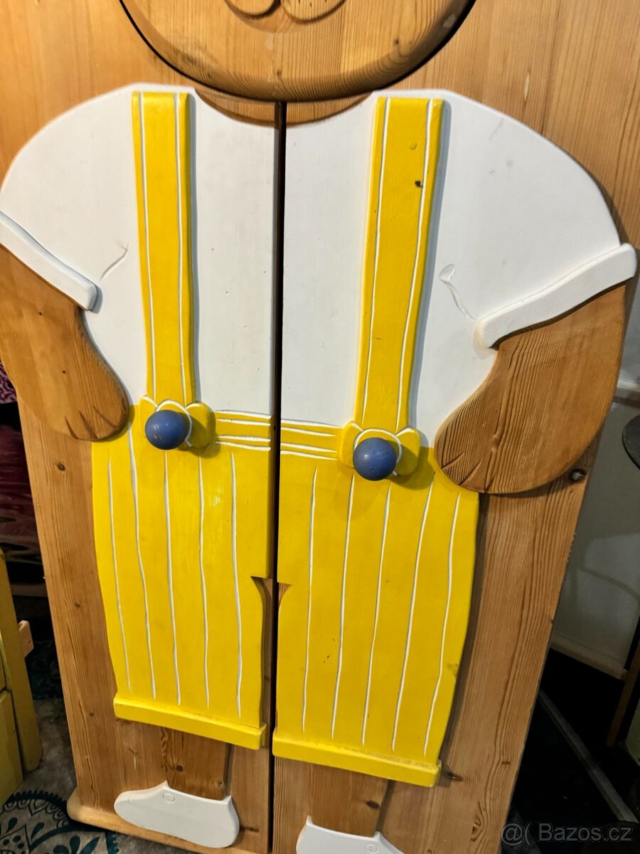 Dětská skříň masiv zn DADA