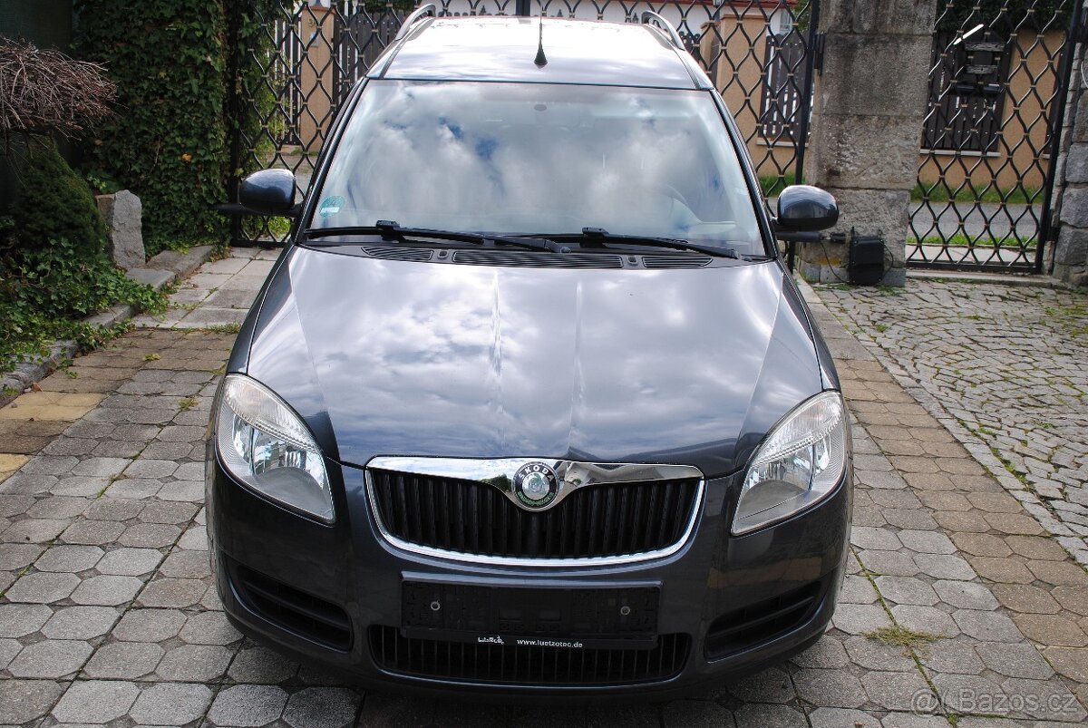 Škoda Roomster 1.2 51kW - climatronic - výhřev sedadel