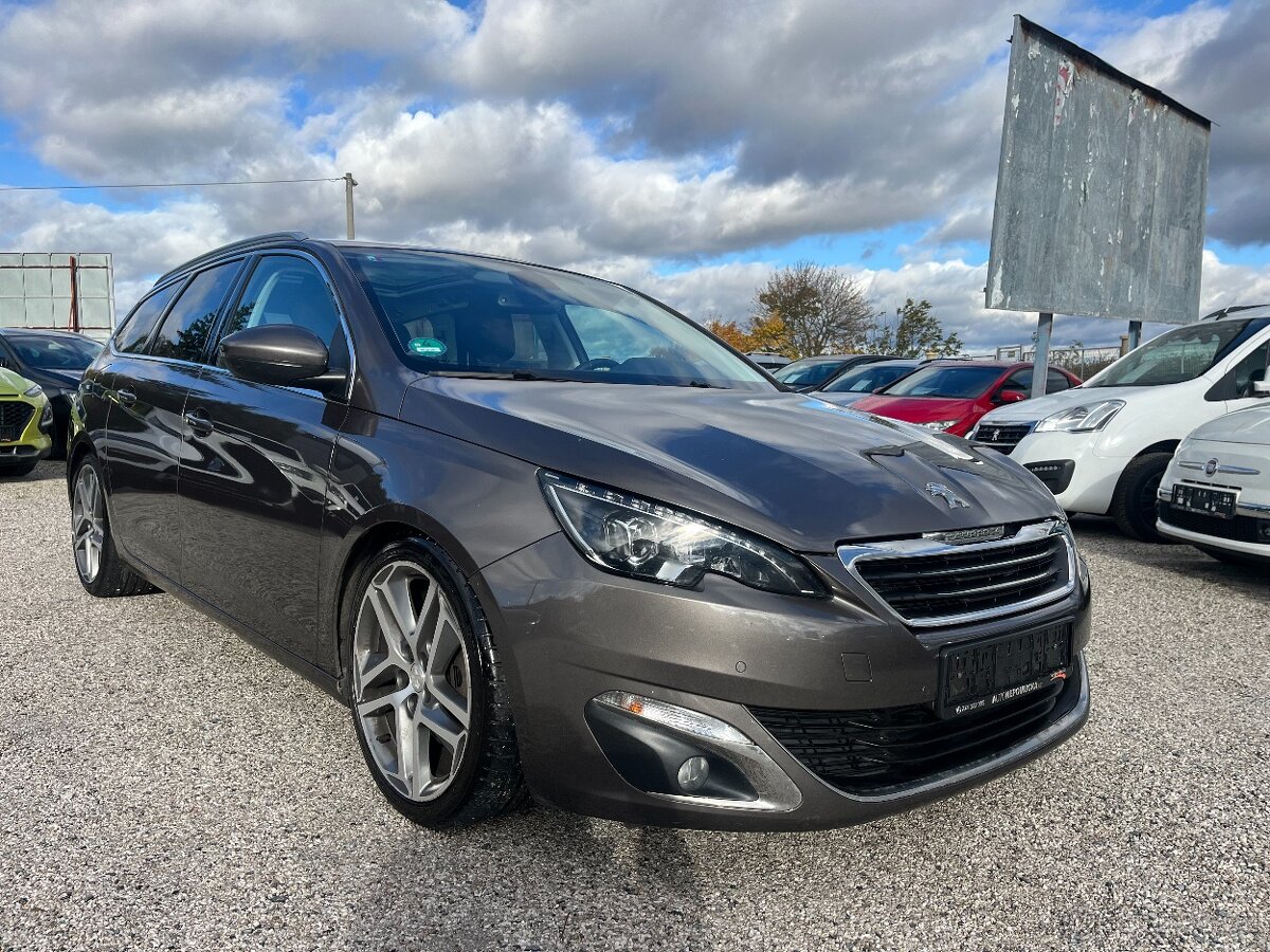 Peugeot 308sw 2.0HDi 110kw, panorama, navi, park. kamera