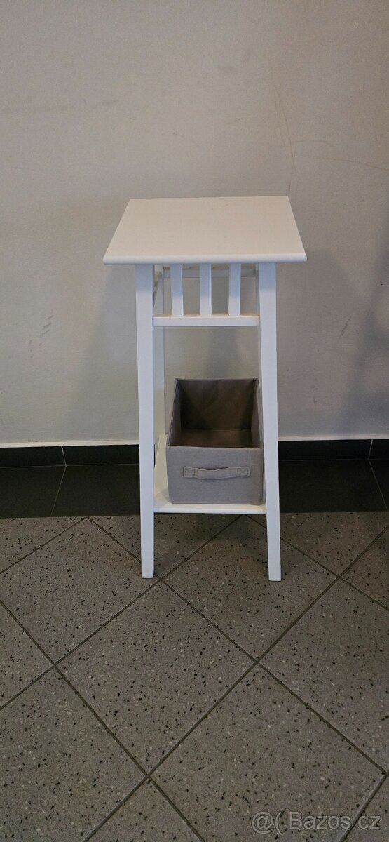 Prodám stojan na kytky