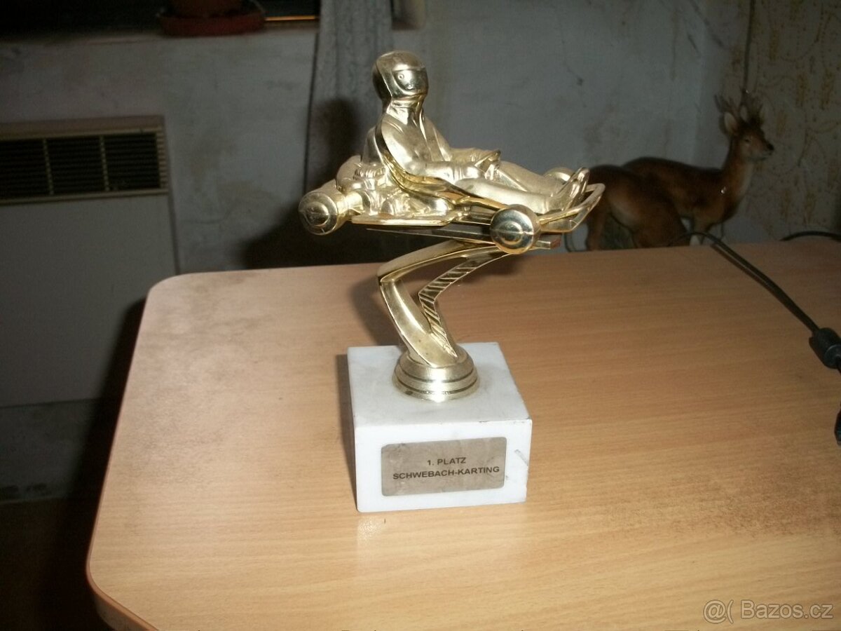 Prodám motokárovou trofej