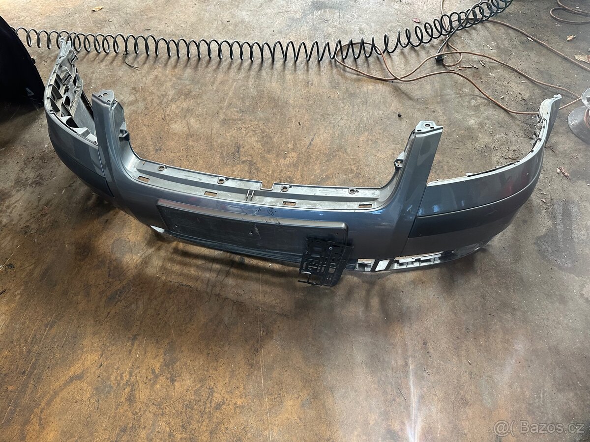 Nárazník a kapota Passat B5,5