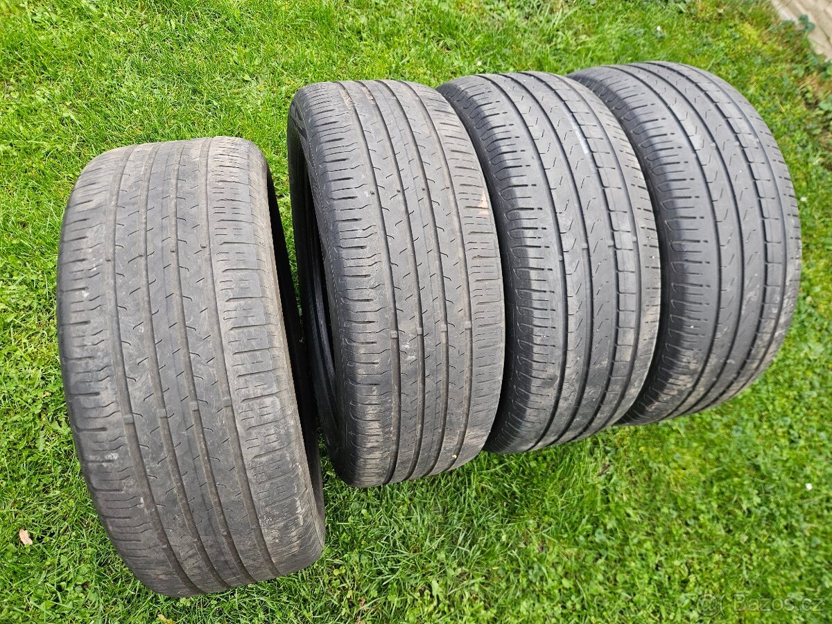 Pneu Letní 235/50/19